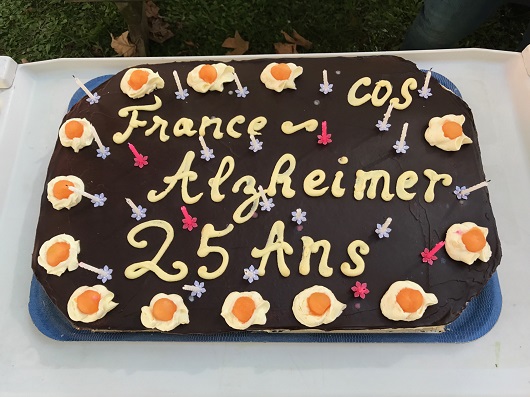 Le gâteau d'anniversaire pour FA33 au COS Villa Pia 
