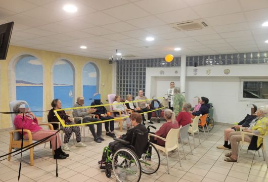 Le volley au Cèdre, un moment de plaisir et de coordination ! 