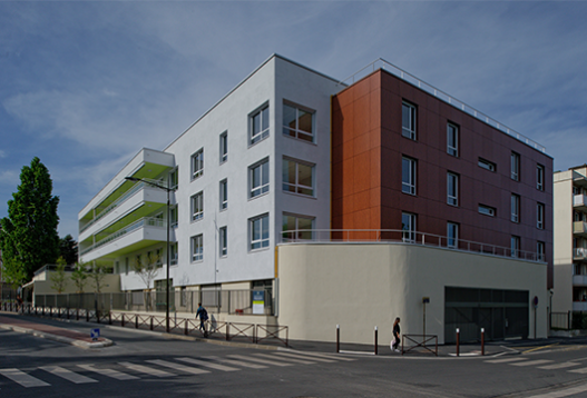 Un bâtiment avec 2 façades différentes