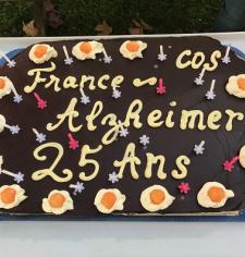 Le gâteau d'anniversaire pour FA33 au COS Villa Pia 