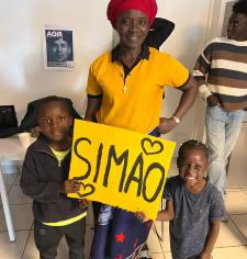 Nos réfugiés aux côtés de Simao Bento